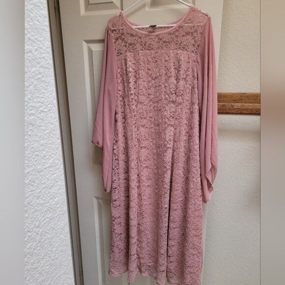 Elegant Pink Lace Dress - Picture 1 of 3